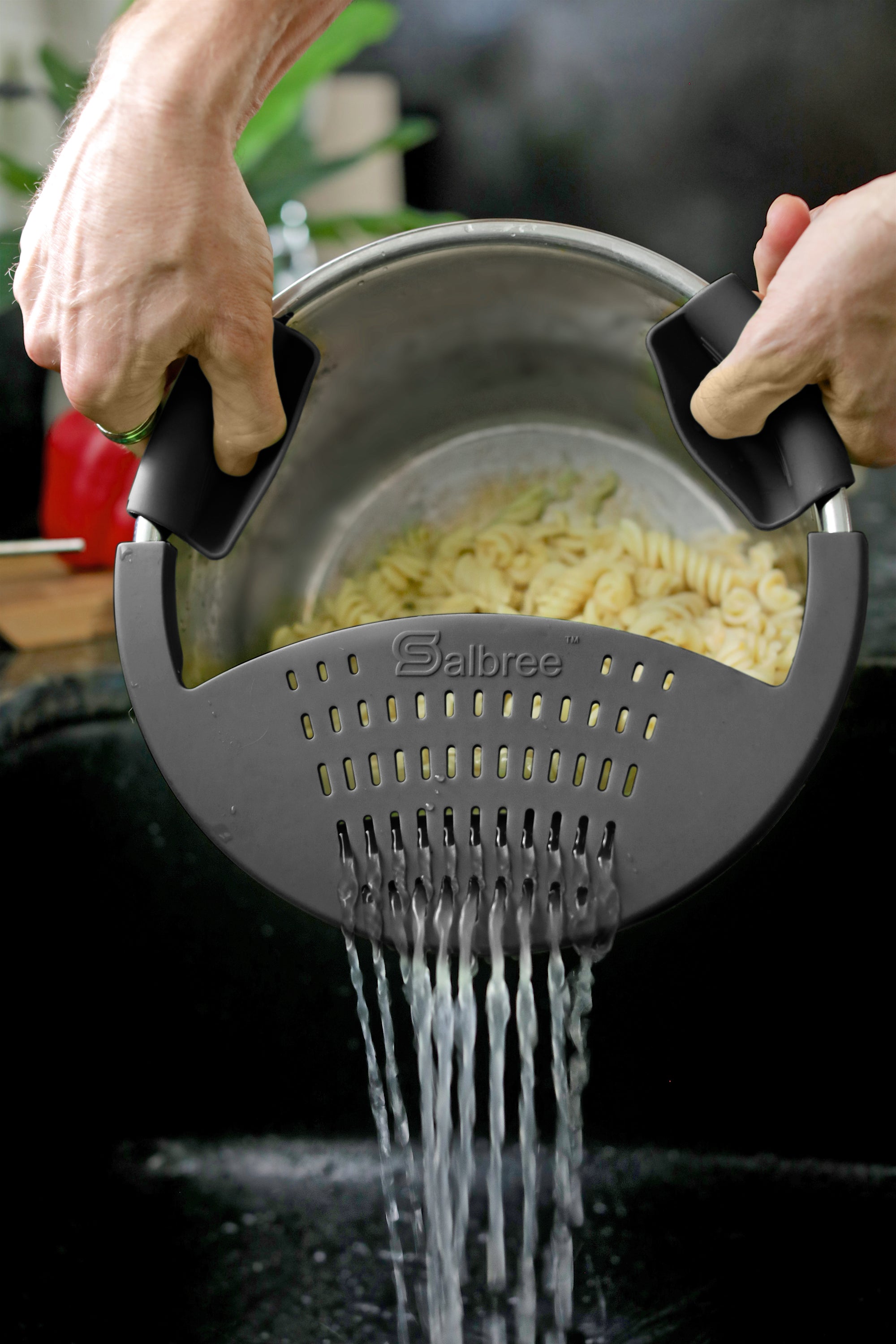 This is a pan and strainer in one The Handy Pan is a new kitchen